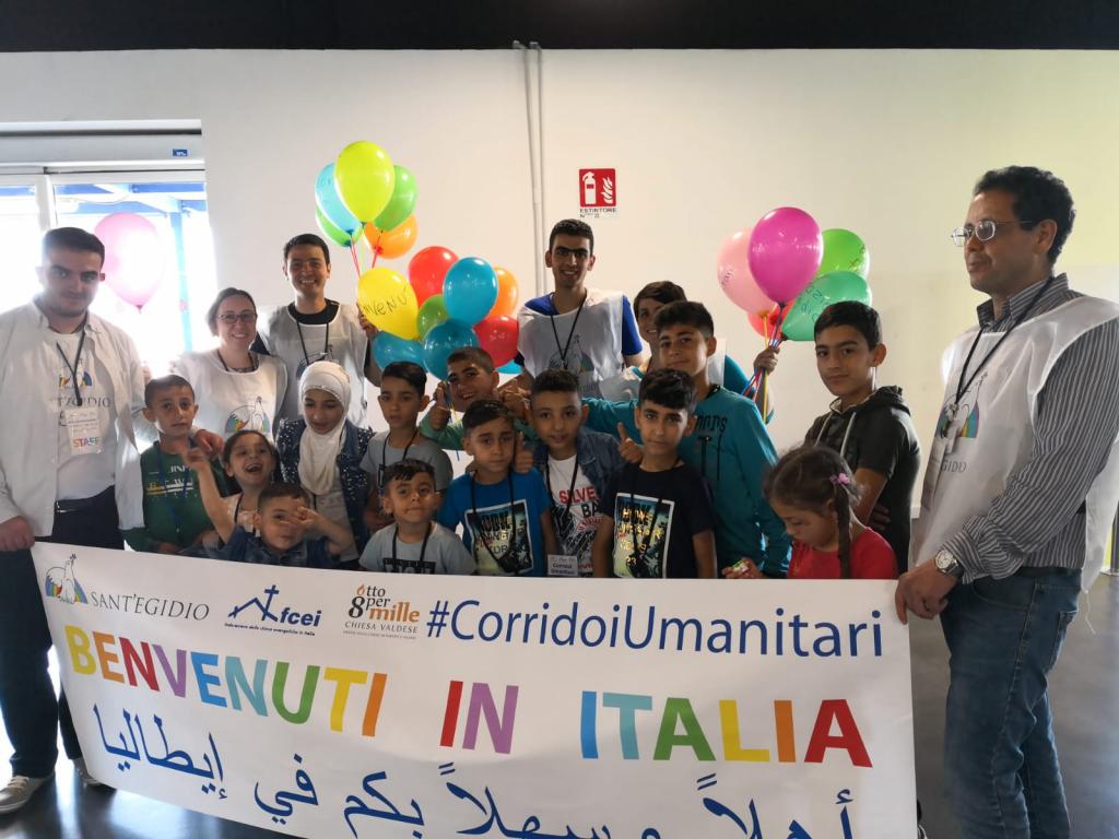 ¡Hacer el bien es posible! Los refugiados que llegan con los #corredoreshumanitarios hoy a Italia traen consigo emoción y esperanza en el futuro